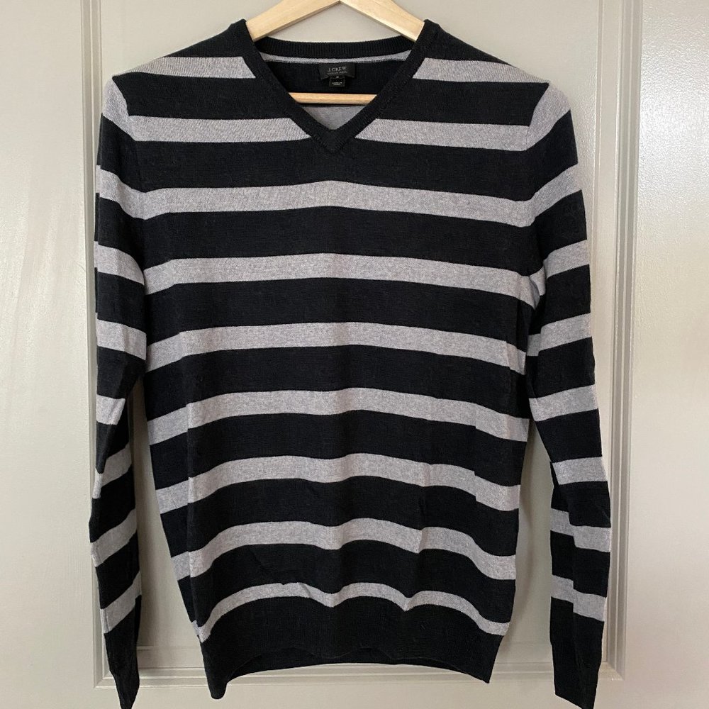 J Crew - Merino Wool V-Neck Sweater - Near Mint - Men's Small